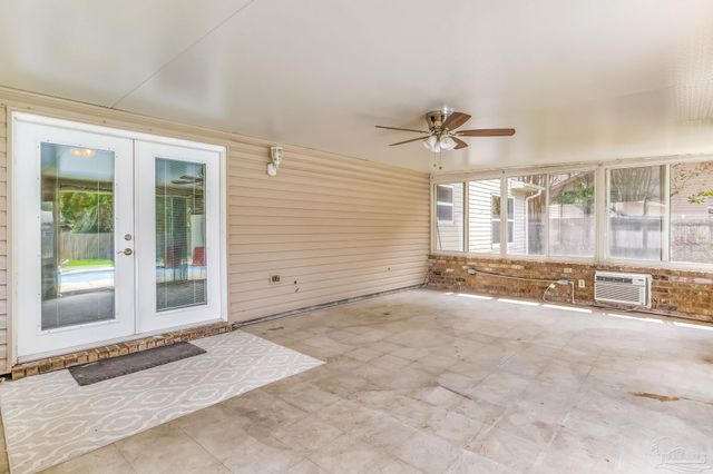 521 Quail Nest Ln, Pensacola, FL 32514