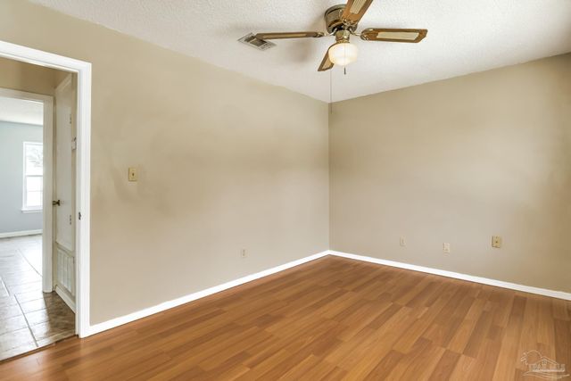 521 Quail Nest Ln, Pensacola, FL 32514