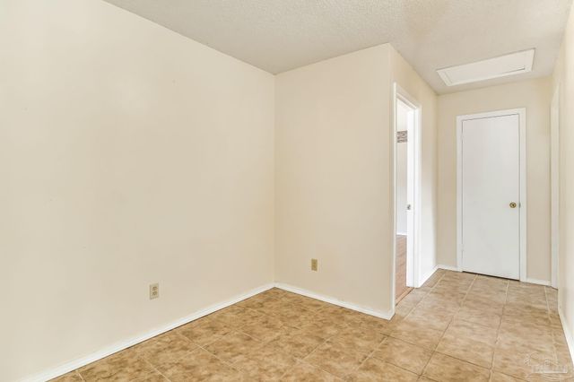 521 Quail Nest Ln, Pensacola, FL 32514