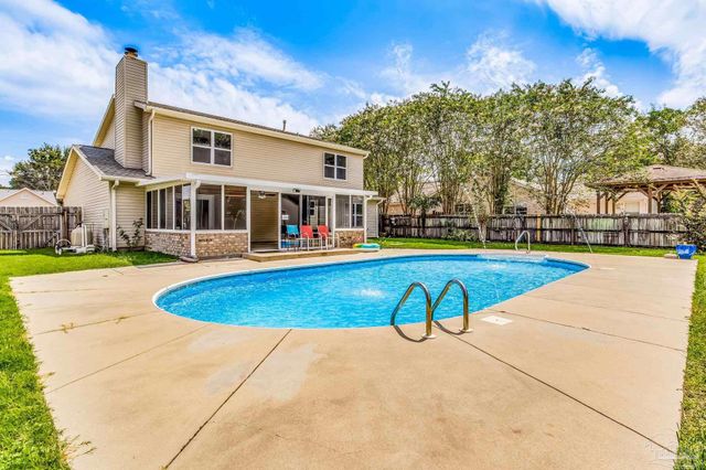 521 Quail Nest Ln, Pensacola, FL 32514
