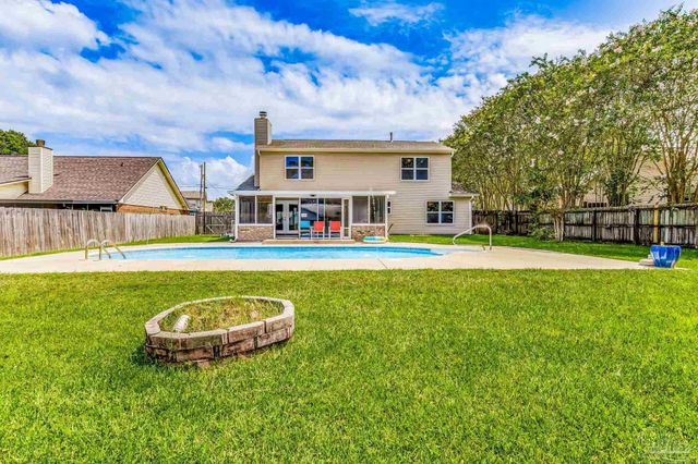 521 Quail Nest Ln, Pensacola, FL 32514