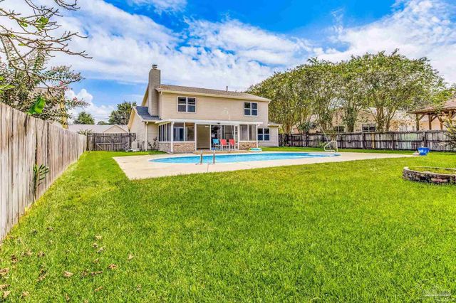 521 Quail Nest Ln, Pensacola, FL 32514