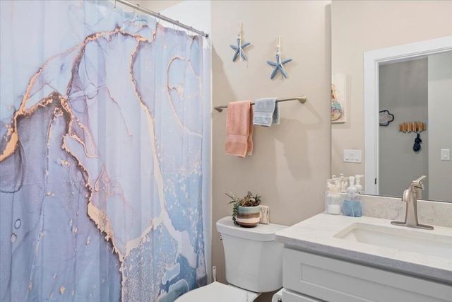 633 W Pope Rd, St Augustine, FL 32080