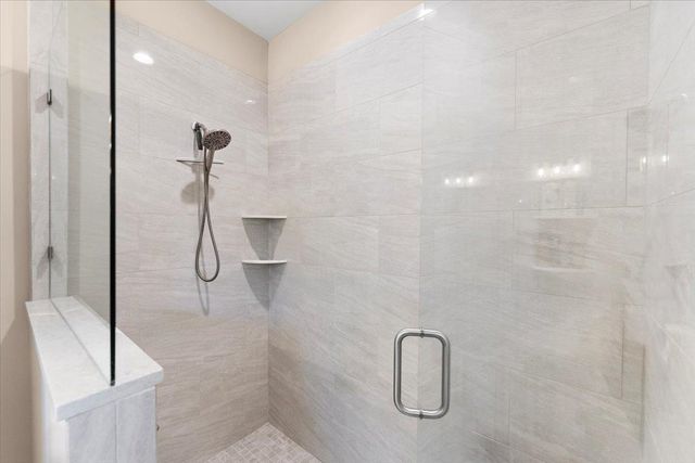 633 W Pope Rd, St Augustine, FL 32080