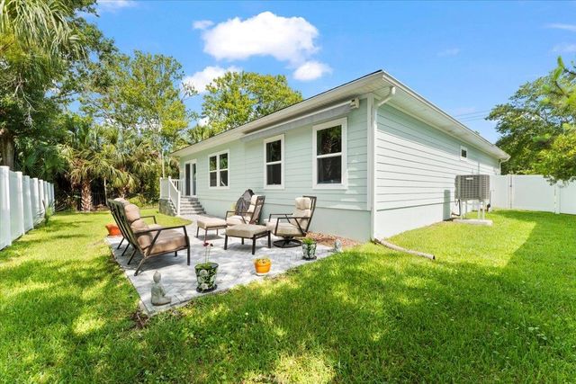 633 W Pope Rd, St Augustine, FL 32080