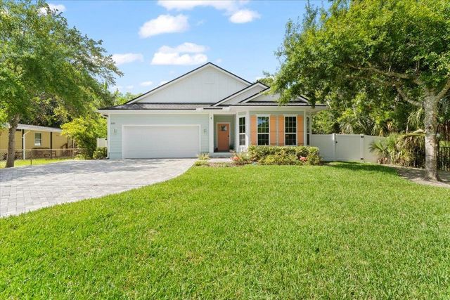 633 W Pope Rd, St Augustine, FL 32080