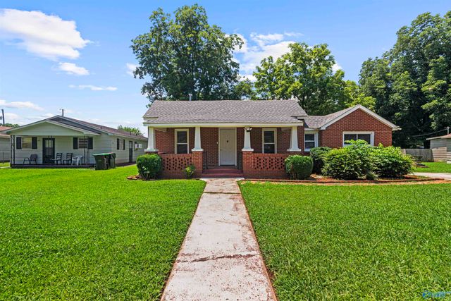 509 12th Avenue NW, Decatur, AL 35601