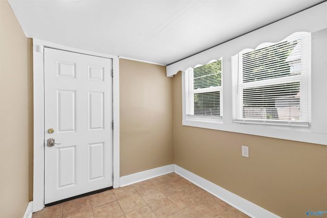 509 12th Avenue NW, Decatur, AL 35601