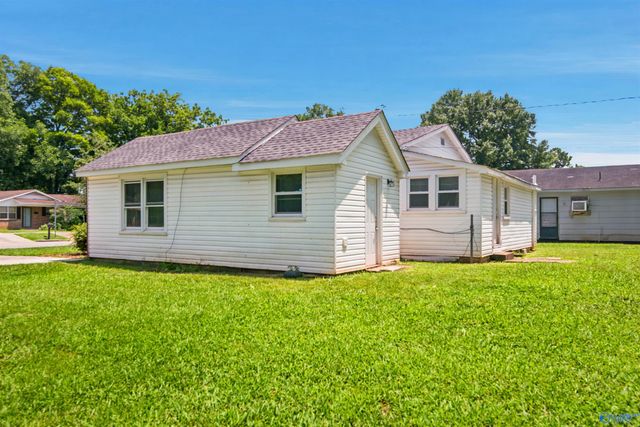 509 12th Avenue NW, Decatur, AL 35601