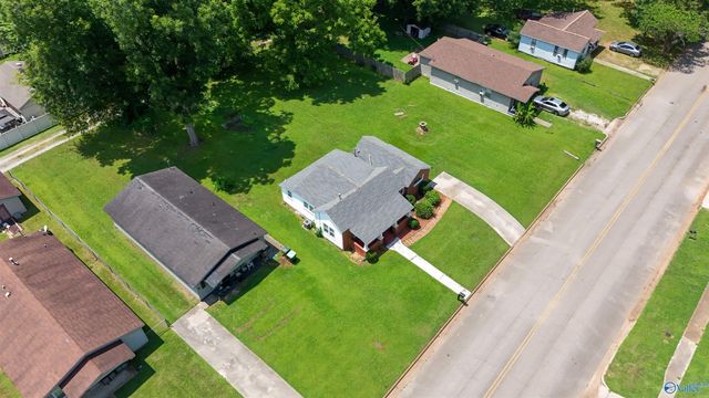 509 12th Avenue NW, Decatur, AL 35601