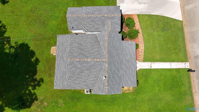 509 12th Avenue NW, Decatur, AL 35601