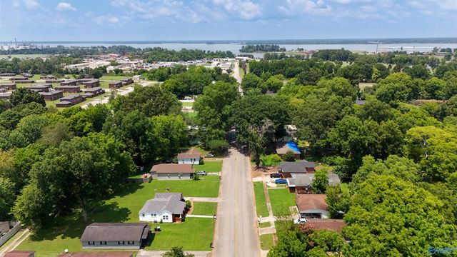 509 12th Avenue NW, Decatur, AL 35601