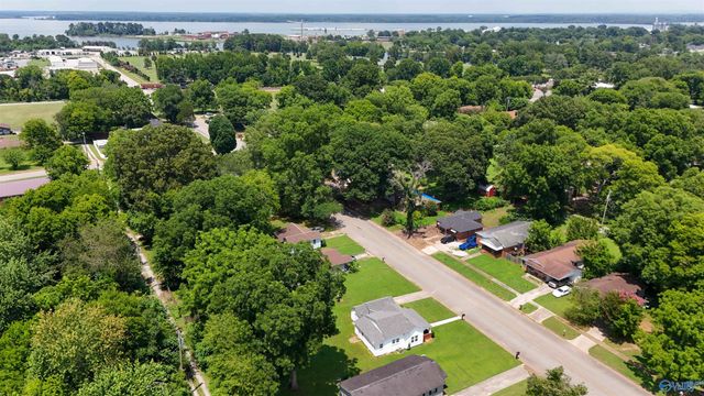 509 12th Avenue NW, Decatur, AL 35601