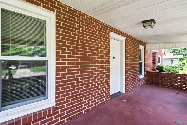 509 12th Avenue NW, Decatur, AL 35601