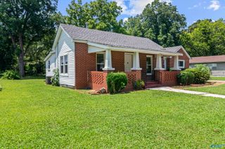 509 12th Avenue NW, Decatur, AL 35601