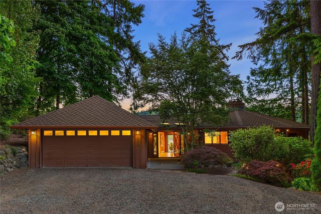 1678 NE Jacobson Road, Poulsbo, WA 98370