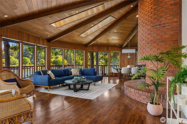 1678 NE Jacobson Road, Poulsbo, WA 98370