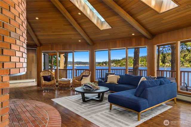 1678 NE Jacobson Road, Poulsbo, WA 98370