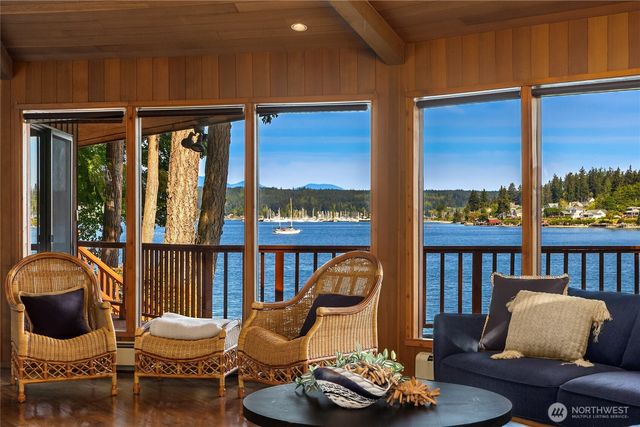 1678 NE Jacobson Road, Poulsbo, WA 98370