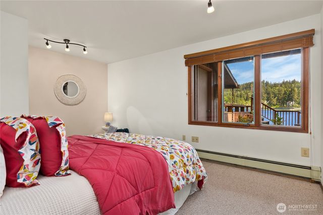 1678 NE Jacobson Road, Poulsbo, WA 98370