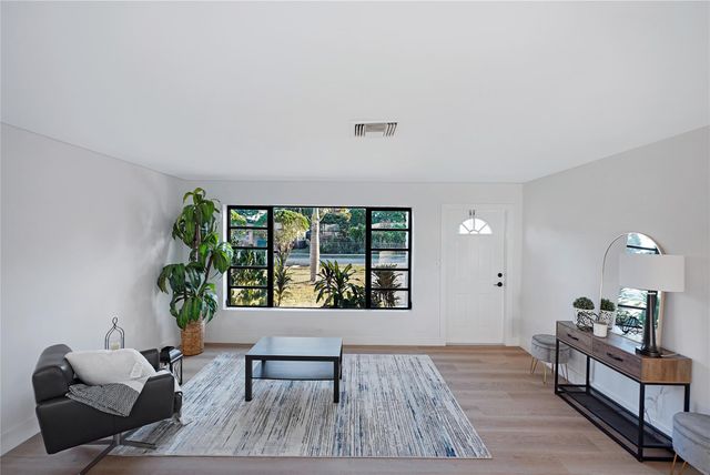 3613 SW 1st St, Fort Lauderdale, FL 33312