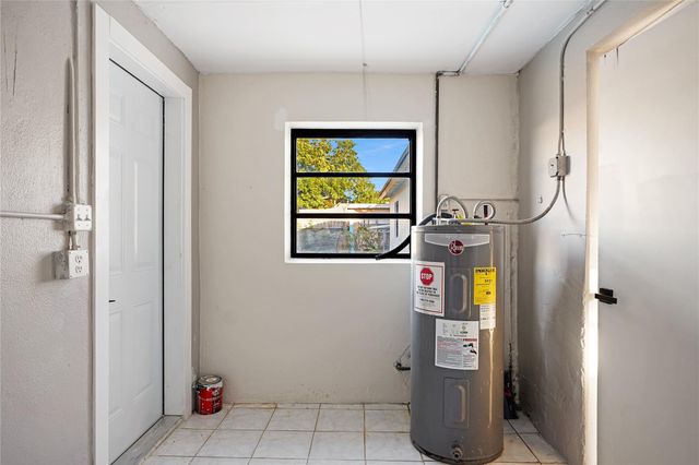 3613 SW 1st St, Fort Lauderdale, FL 33312