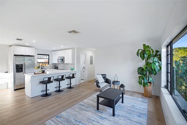 3613 SW 1st St, Fort Lauderdale, FL 33312