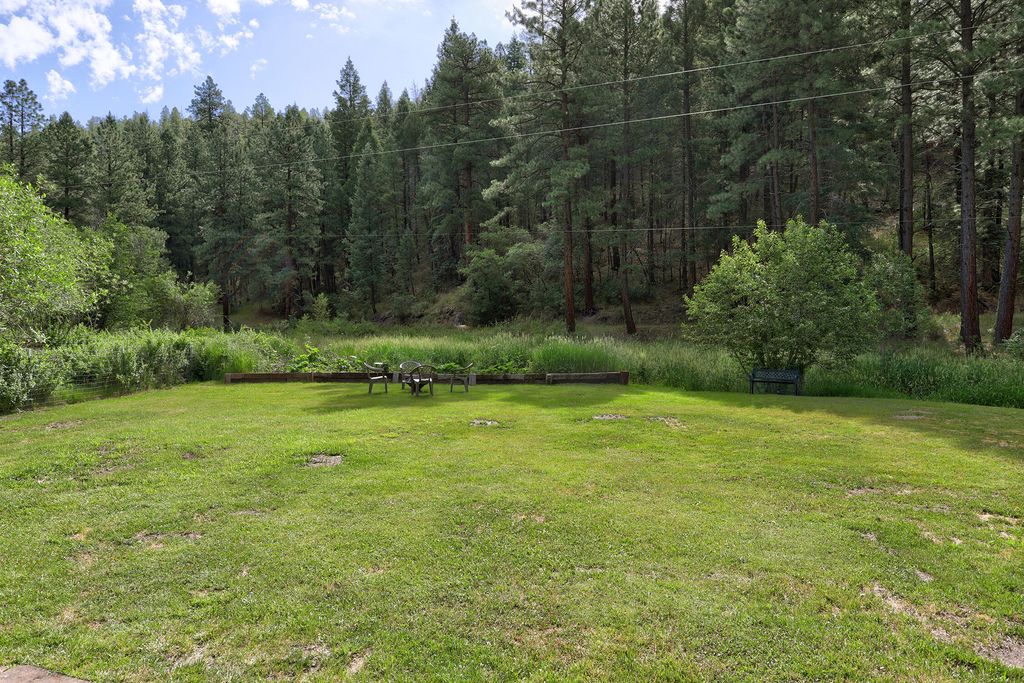 Image 5 of property listing at 26821 New Mexico 126, Jemez Springs, NM 87025