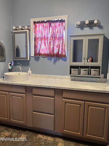 16 Tucker Lane, Yerington, NV 89447