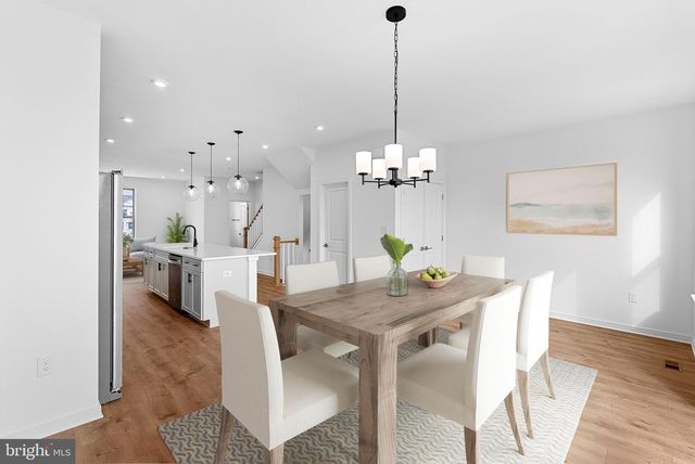 43798 MYSTIC MAROON TER, Ashburn, VA 20147