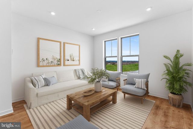 43798 MYSTIC MAROON TER, Ashburn, VA 20147