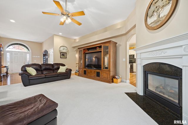 5401 W STONEBRIDGE Court, Peoria, IL 61615