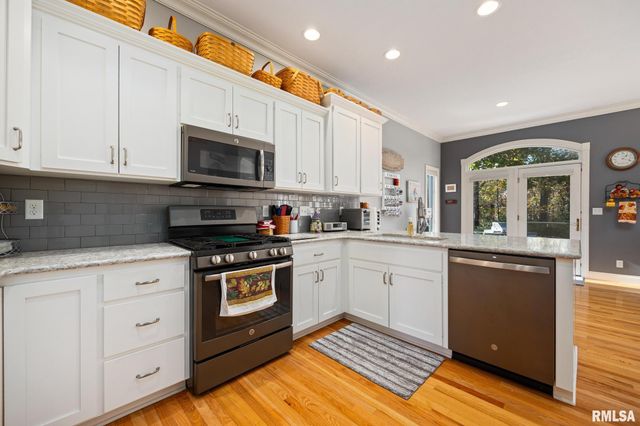 5401 W STONEBRIDGE Court, Peoria, IL 61615