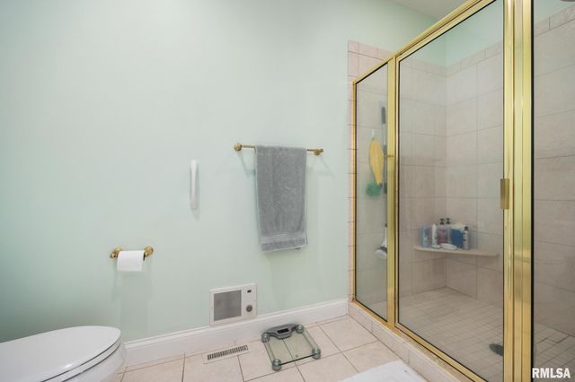 5401 W STONEBRIDGE Court, Peoria, IL 61615