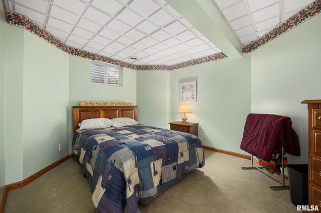 5401 W STONEBRIDGE Court, Peoria, IL 61615