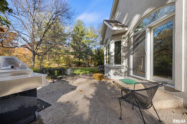 5401 W STONEBRIDGE Court, Peoria, IL 61615