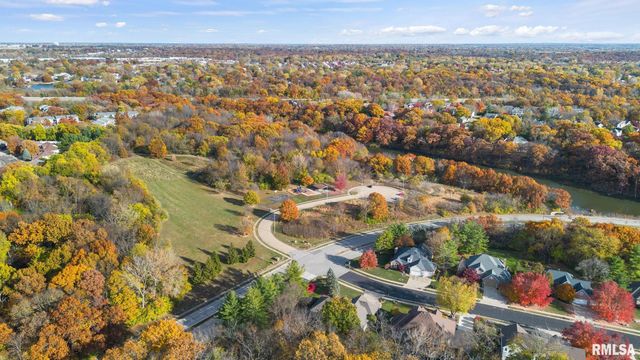 5401 W STONEBRIDGE Court, Peoria, IL 61615