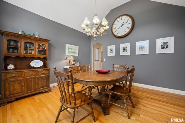 5401 W STONEBRIDGE Court, Peoria, IL 61615