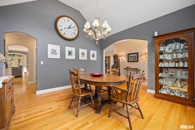 5401 W STONEBRIDGE Court, Peoria, IL 61615