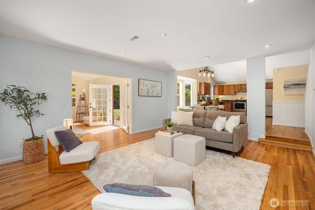 1833 N Defiance Street, Tacoma, WA 98406