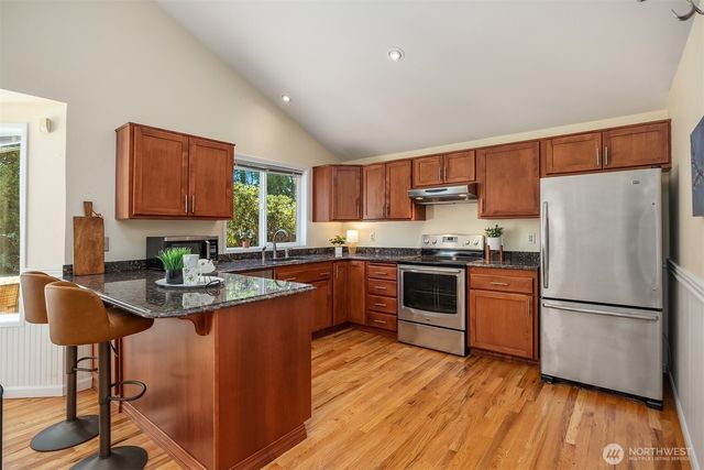 1833 N Defiance Street, Tacoma, WA 98406