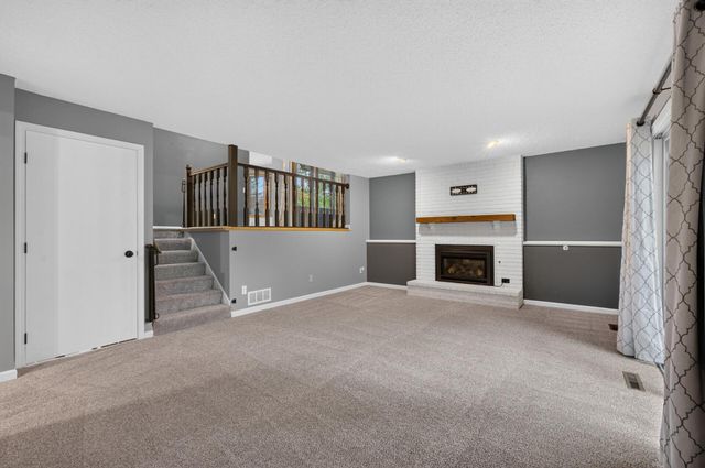4867 Richard Lane, Eagan, MN 55122