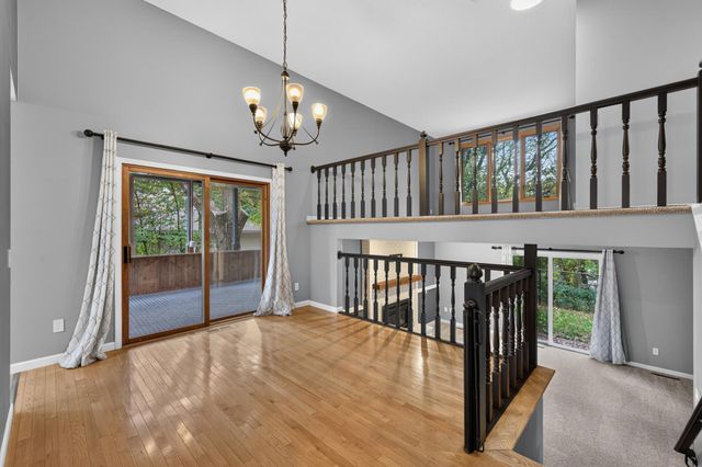 4867 Richard Lane, Eagan, MN 55122