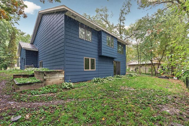 4867 Richard Lane, Eagan, MN 55122