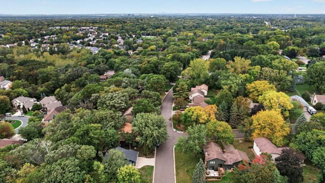 4867 Richard Lane, Eagan, MN 55122