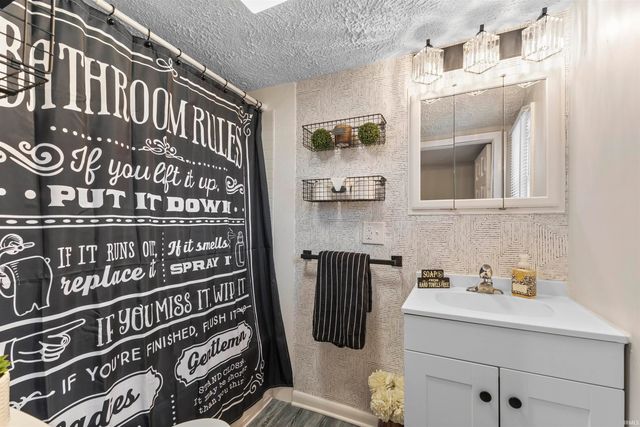 1617 W 16th Street, Muncie, IN 47302