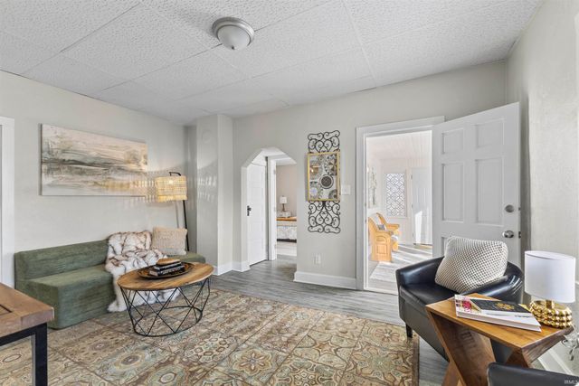 1617 W 16th Street, Muncie, IN 47302