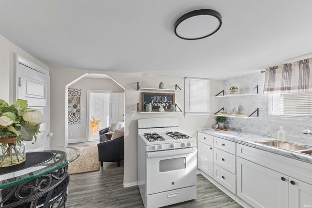 1617 W 16th Street, Muncie, IN 47302