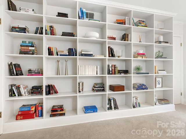 225 Altondale Avenue, Charlotte, NC 28207