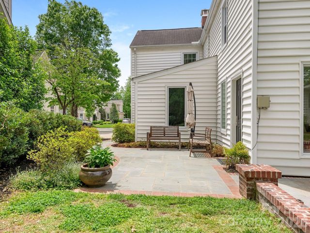 225 Altondale Avenue, Charlotte, NC 28207